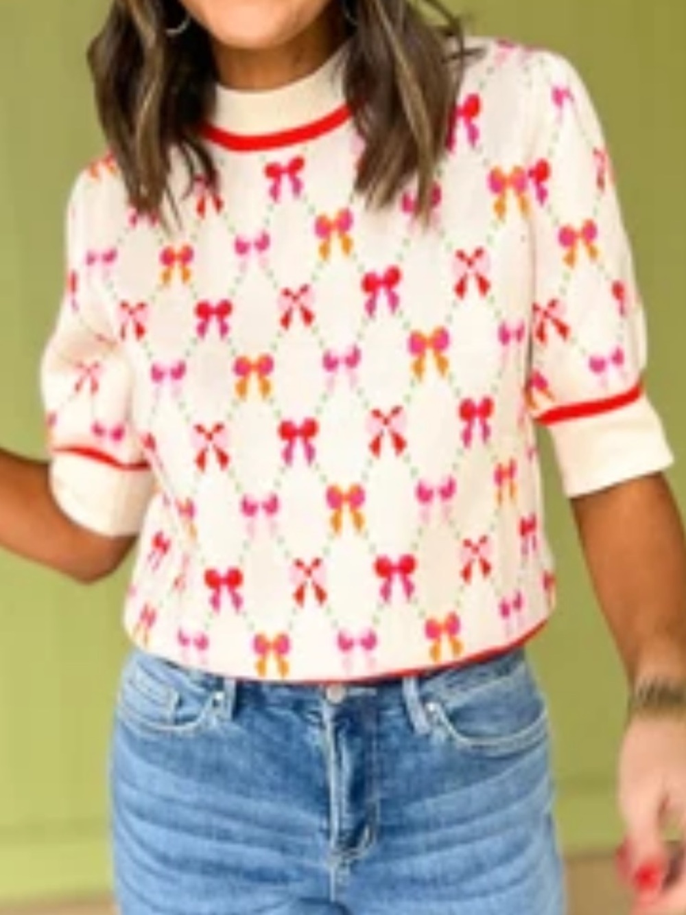 THML Cream Short-Sleeve Knit Sweater with Red & Pink Ribbon Print